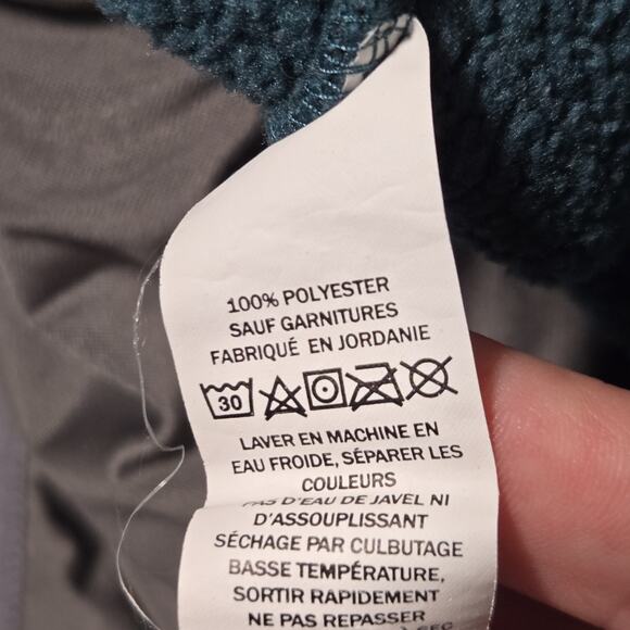 Two LL Bean Women's Sweater Fleece Pullovers Medium Soft Spruce And Red - Picture 8 of 15